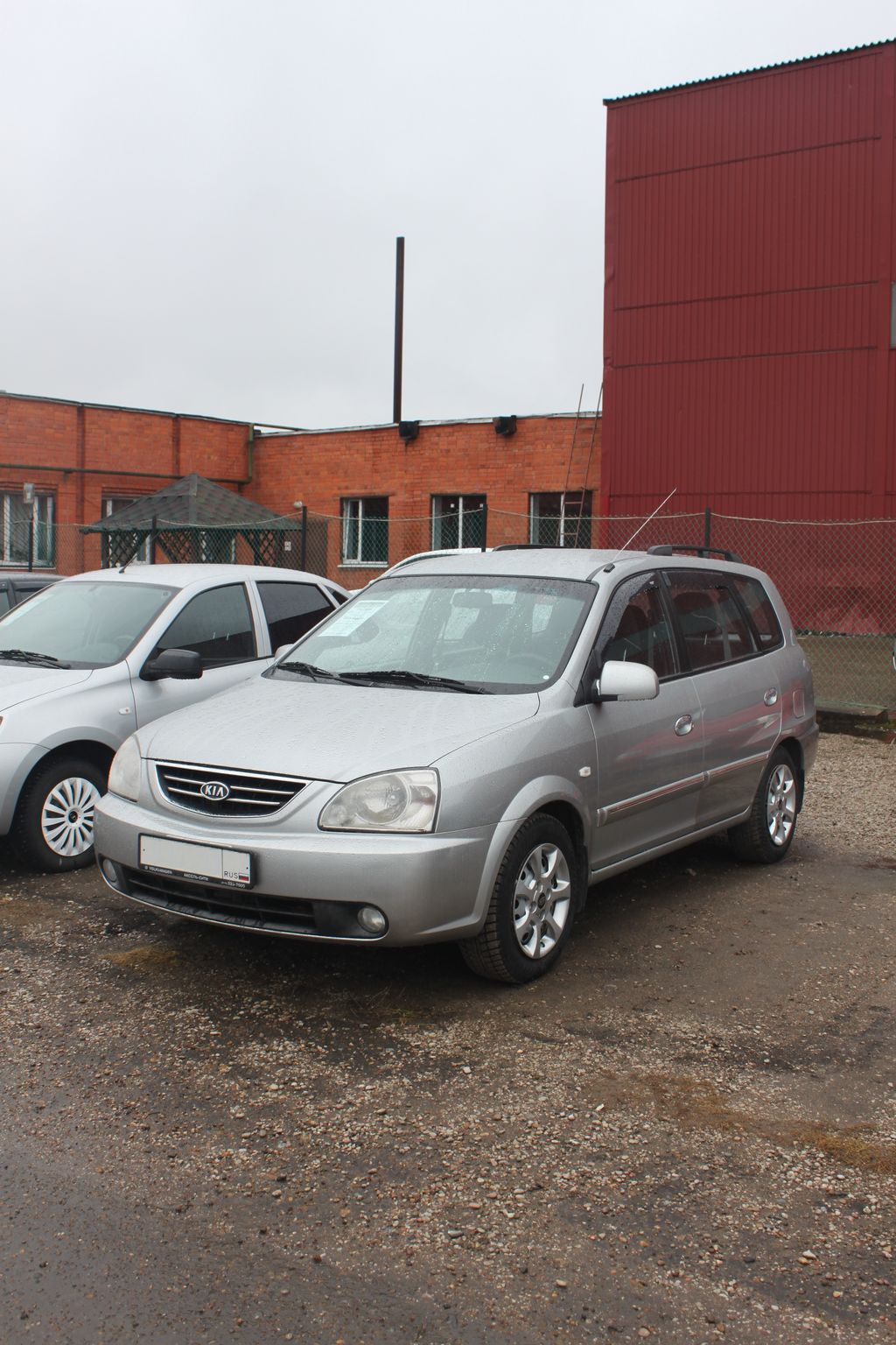����������� ���������� Kia Carens 