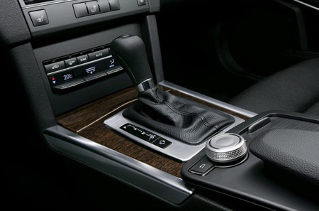����� Mercedes E-class - ��������