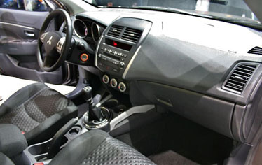 ����� � ������ �������� ������� ������ ����������� ���������� Mitsubishi ASX