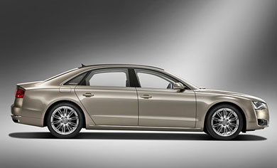 Audi представит на автосалоне в Пекине седан A8 L с двигателем W12
