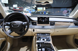 � �������� �������� ����� Audi A8 2011 ���������� ����
