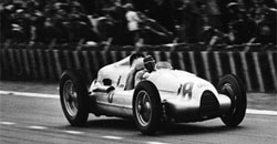5,5 ��������� ������ �� ����������� Auto Union Type D 1939-�� ����