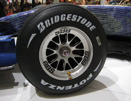 Bridgestone ����� ���������� � Toyota Motor � ����� �� ����
