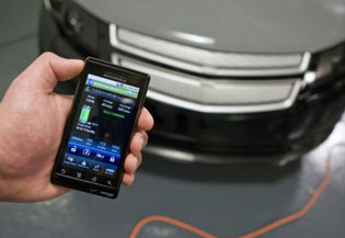 Американским гибридом Chevrolet Volt можно будет управлять по телефону