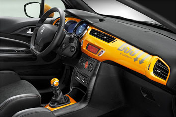 &laquo;����������&raquo; Citroen DS3 Racing �������� ������� � 1 ���. �����������