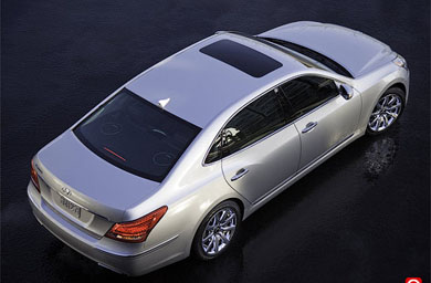 ����� Hyundai Equus � ������ ����� ������ 3 300 000 ������