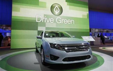 Ford �������� � ��� 17, 600 ���. ��������� ������� Fusion � Mercury Milan