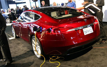 �������� ������������ ������������� Tesla Model S �������� � 2012 ���� 