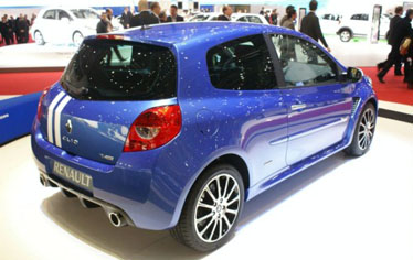 �� ���������� � ������ �������� Renault Clio Renault Sport Gordini 200 