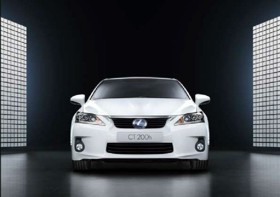 ������ ���������� ���������� �������� Lexus CT 200h 