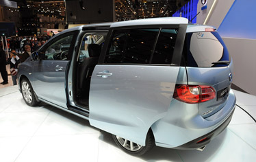 Mazda5 �������� ��������� ������������ � ������ 