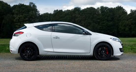 Начались продажи французского спортивного автомобиля Megane RenaultSport 250