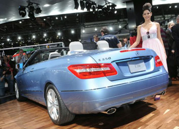 Detroit 2010: ������� �������� Mercedes-Benz E-Class Cabriolet 2011 