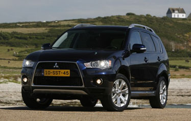 � ������ Mitsubishi Outlander XL 2010 ����� ������ �� 899 ���. ������