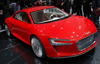 ������������� Audi e-tron �������� � 2013 ���� � ���-�� 1 ���. ����������� 