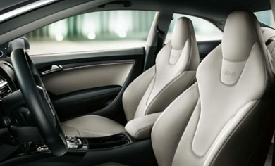 Audi RS5 &ndash; ����� ��������� � ������