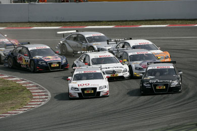 BMW ������������ � ����� Deutsche Tourenwagen Masters?