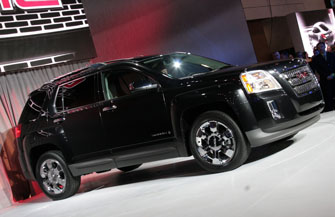 GM �������� 59 000 ����������� Chevrolet Equinox 2010 � GMC Terrain 2010