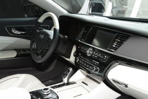 KIA K900 ��� ���: �����