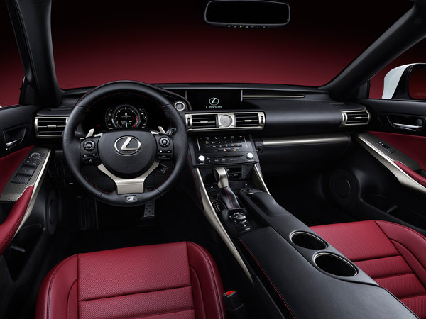 Lexus IS