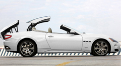 �������� Maserati GranTurismo Spider ������� �� ����������