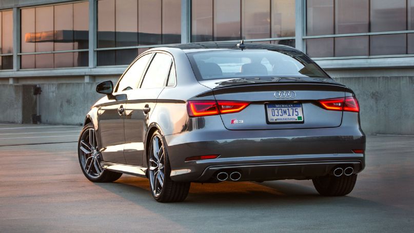 Audi �������� ����� 350 ����������� ���������� S3 Limited Edition 2015