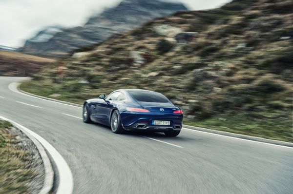 Mercedes-Benz �������� ������������ ���� �� Mercedes-AMG GT S 2016