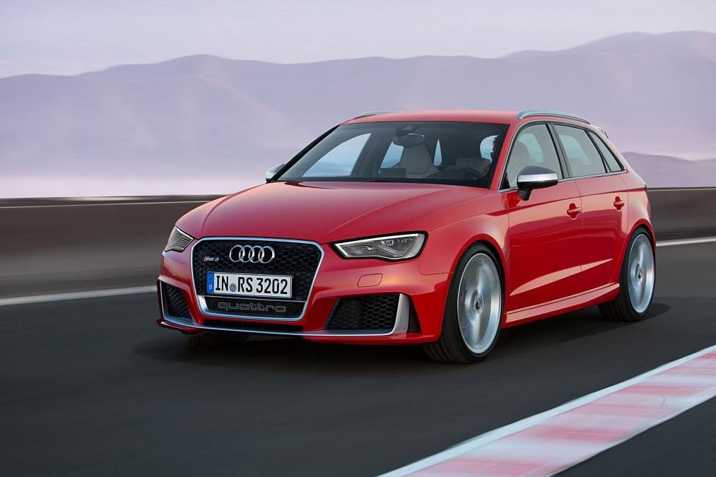 Audi RS3 Sportback 2015 ��������� �����������