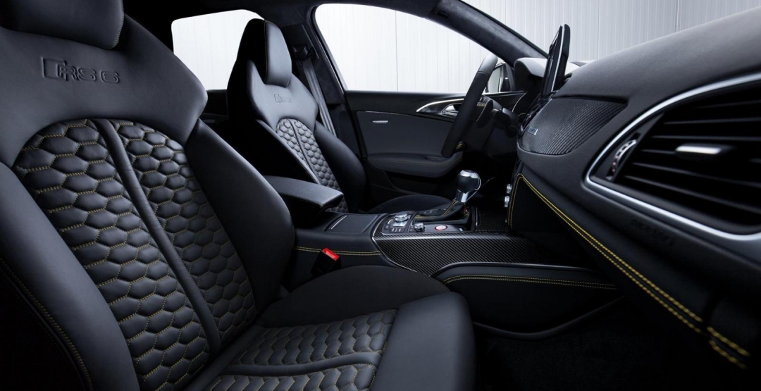 Audi    RS6 Avant by Audi Exclusive