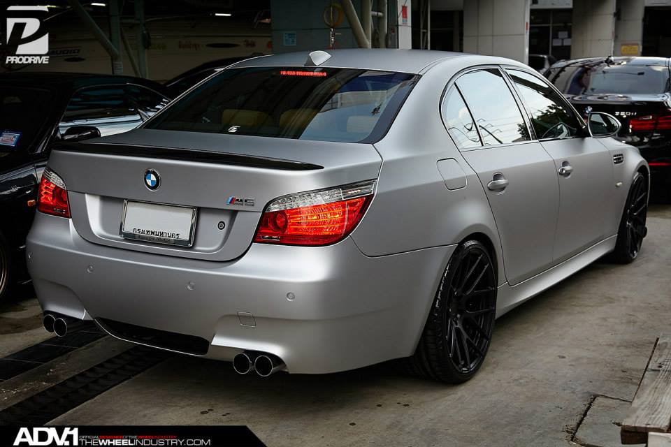 ������� ������ ���������� ��� ������� BMW 5 Series