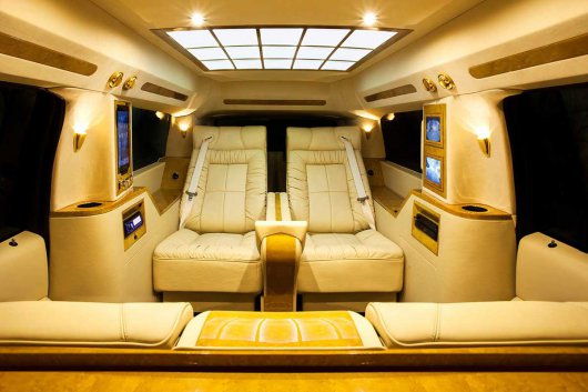 �������� Lexani ������� &laquo;�����������&raquo; ������ Cadillac Escalade ESV 2015
