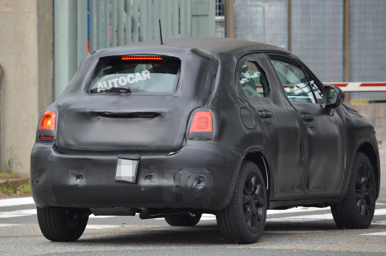 ����� ������� ���������� ������� Fiat 500 ����� ������� � 2015 ����