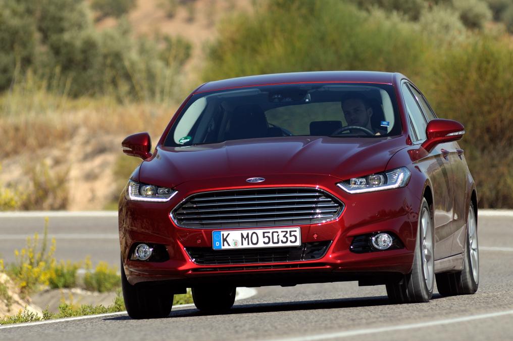 � ������ ������������ ���� �� Ford Mondeo 2015
