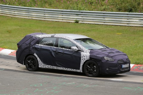 �������� ������������ Hyundai i40 ���������������� �� ������������