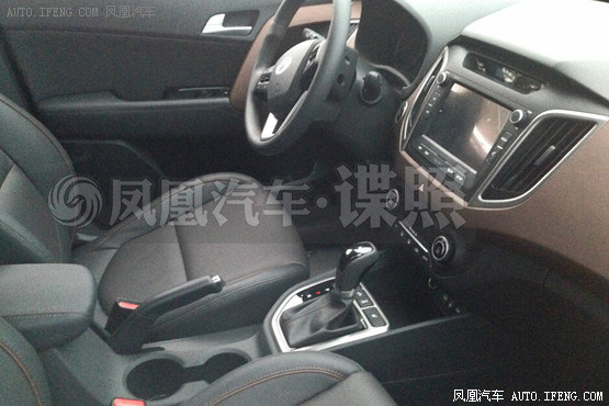 Hyundai ix25 - ���� ������ ��� �����
