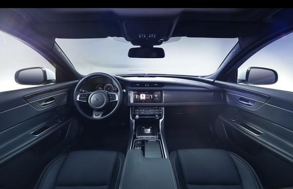 ����� ������ Jaguar XF ����������!