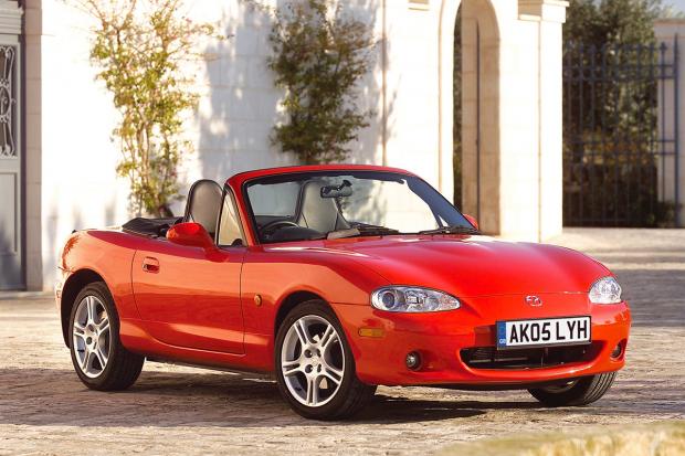 ����� Mazda MX-5 ��������� ����������� 3 ��������