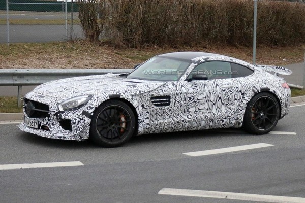 «Заряженный» Mercedes-AMG GT замечен на Нюрбургринге