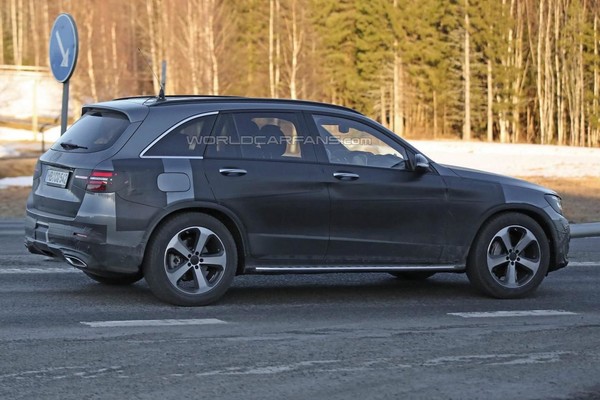 ����� ��������� Mercedes-Benz GLC ��������������� ���������