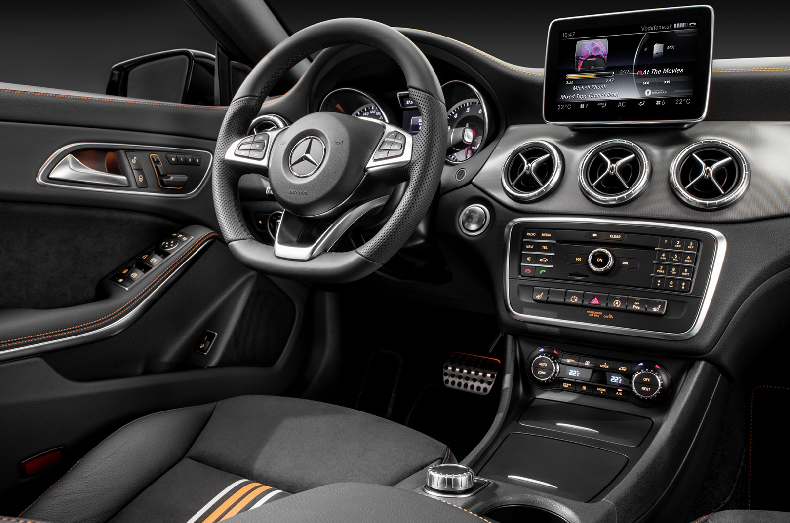 Mercedes-Benz ���-���� �������� CLA Shooting Brake