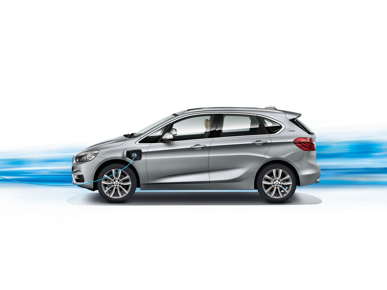 � ������� BMW �������� ����� ������