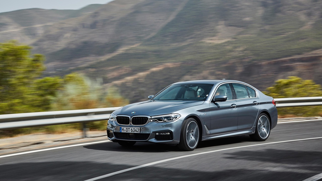 Новогодние сюрпризы для российских автолюбителей от концерна BMW