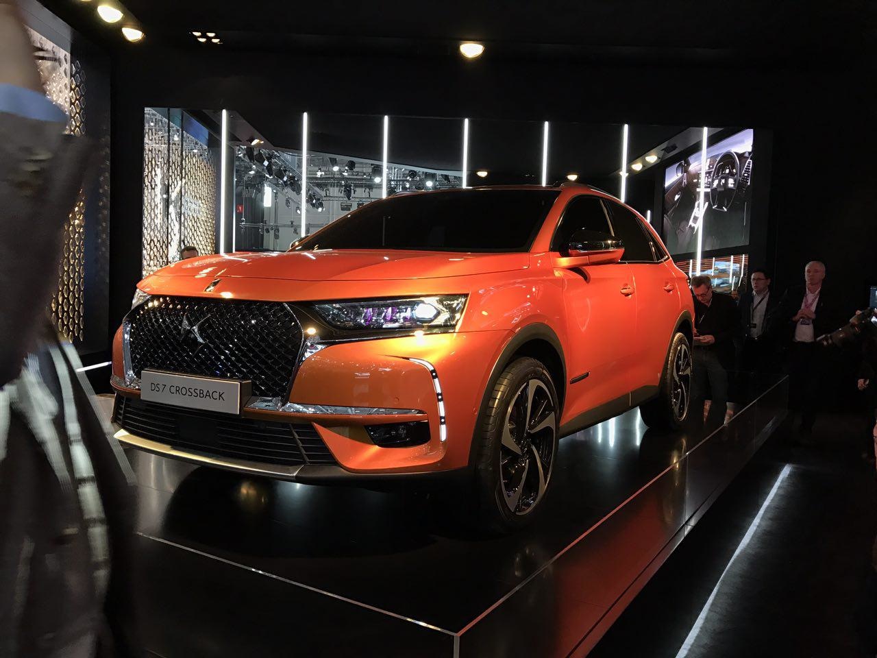 В Женеве показал себя всем и Citroen DS 7