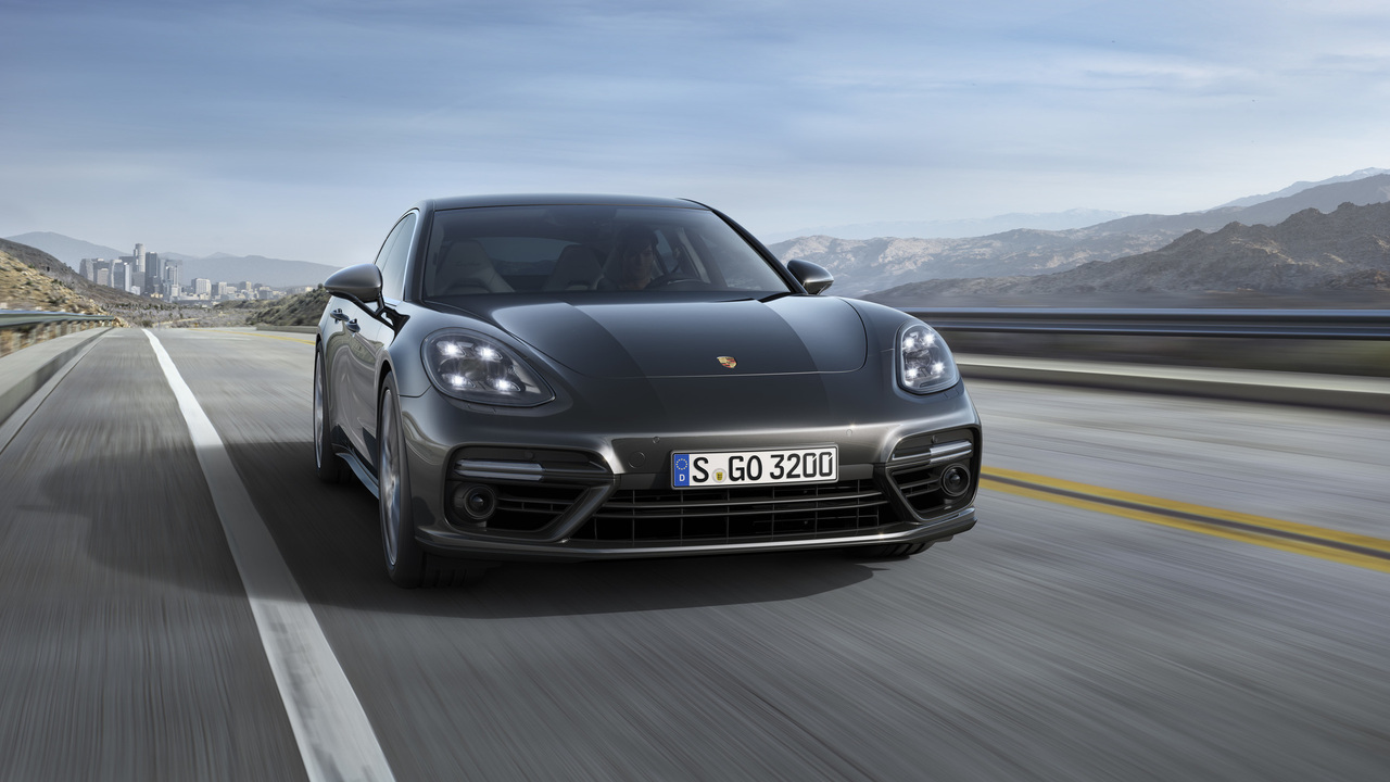 Porsche �������� ���� �� ����������� Panamera ��� ������