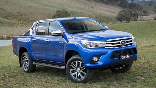 Toyota ���������� ���������������� ����� Hilux