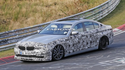 BMW B5 �� ������ Alpine