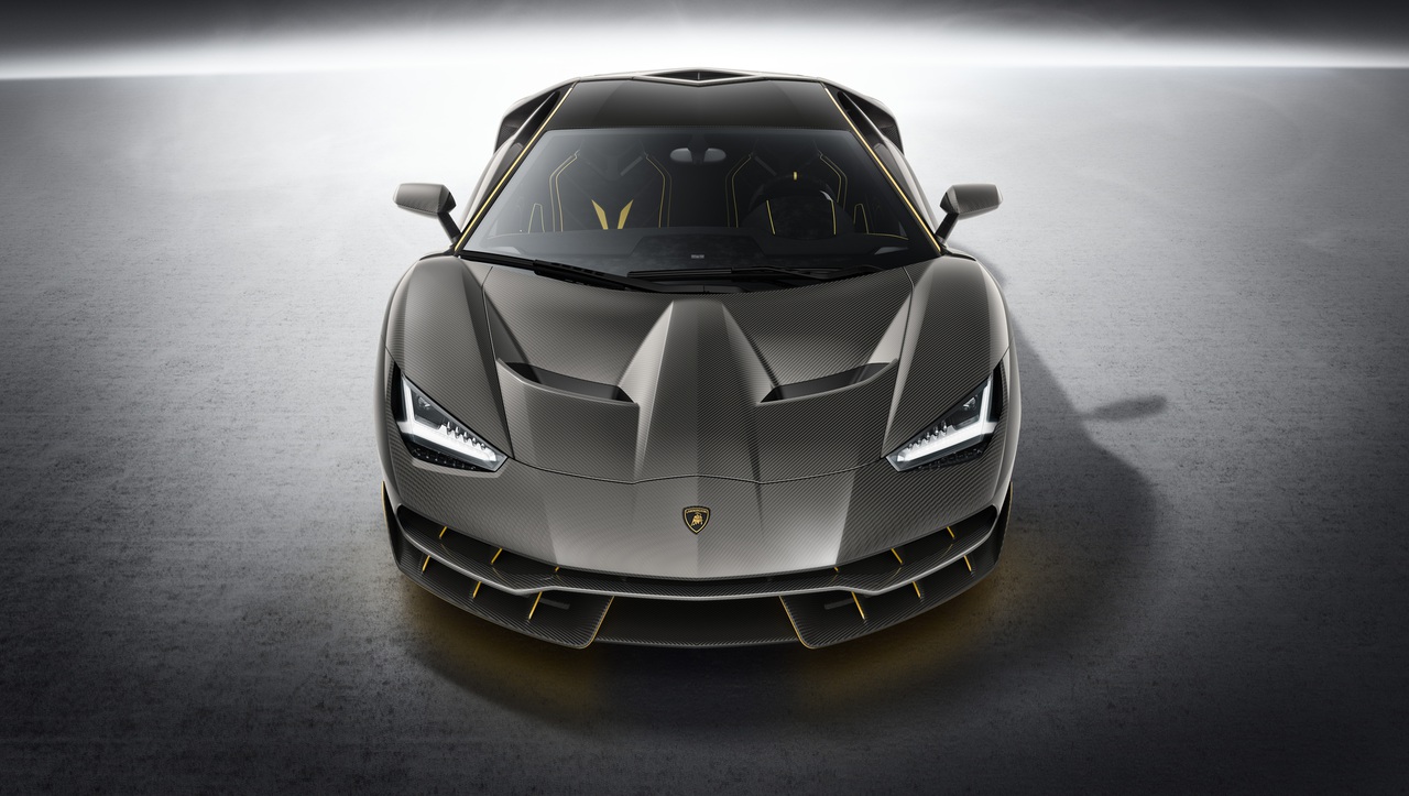 Lamborghini ���������� � ����������� �������������