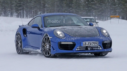 Экстремальная версия Porsche 911 уже начала проходить испытания
