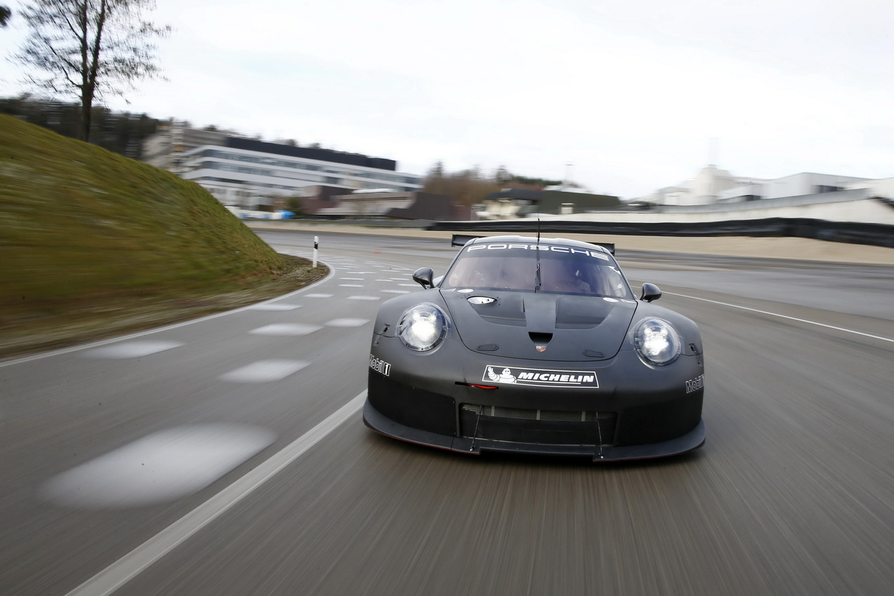 ����� �������� �������� Porsche ����� �����