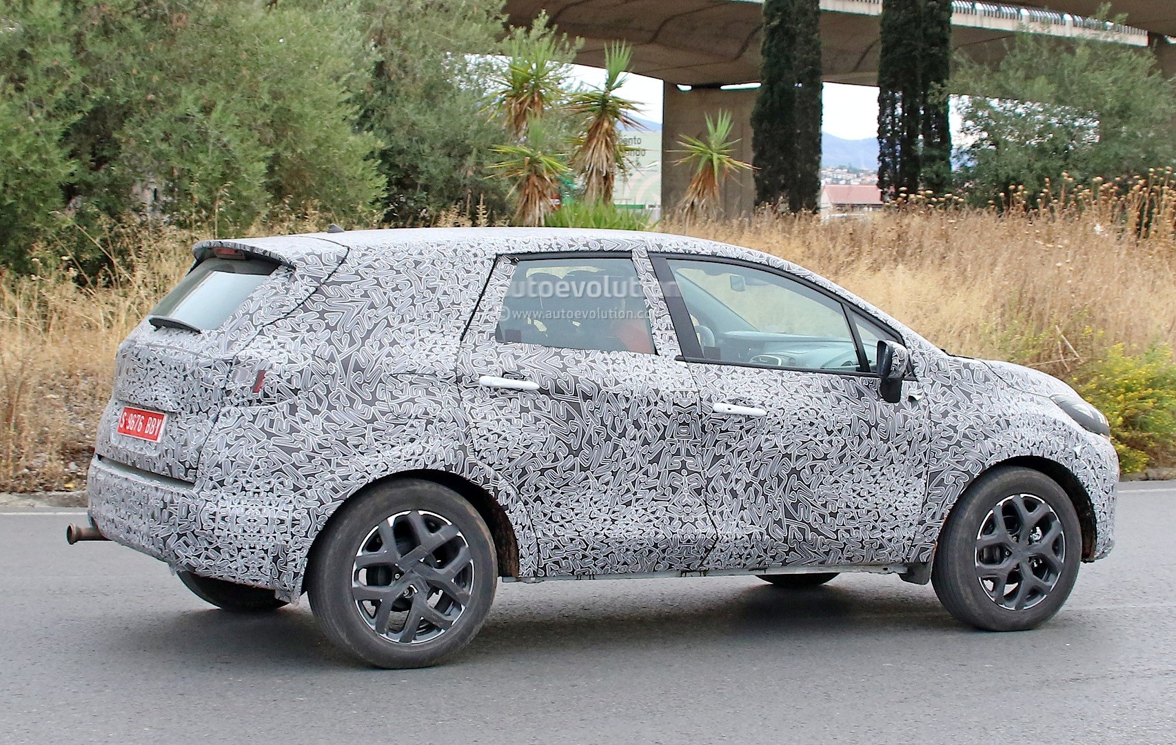 Renault ������� ��� ����������� ����� ����� ���������